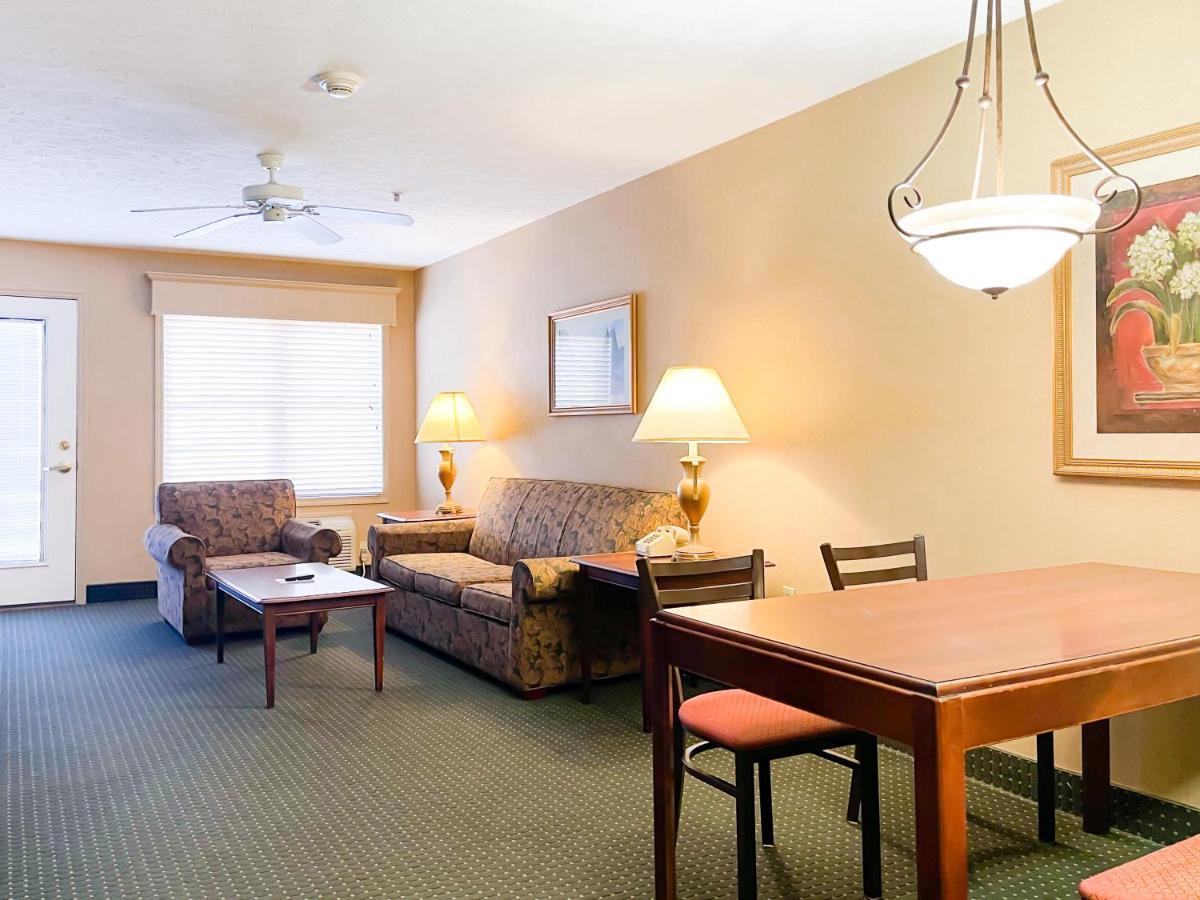 SPLIT ROCK RESORT LAKE HARMONY: LOW RATES, SAVE ON YOUR STAY